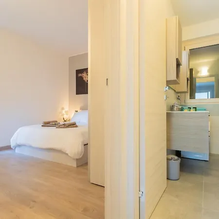 Anna's Quiet & Charme By Rent Apartment Pianello Del Lario