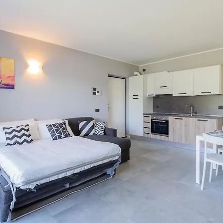 Anna's Quiet & Charme By Rent Pianello Del Lario