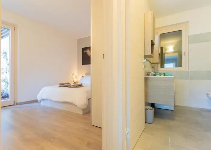 Anna's Quiet & Charme By Rent Апартаменты Pianello Del Lario